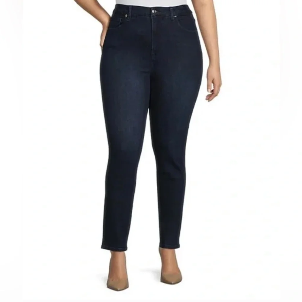 Good American "Always Fits Good"
Skinny Jeans Size 20-26 Plus PETITE - Picture 1 of 7